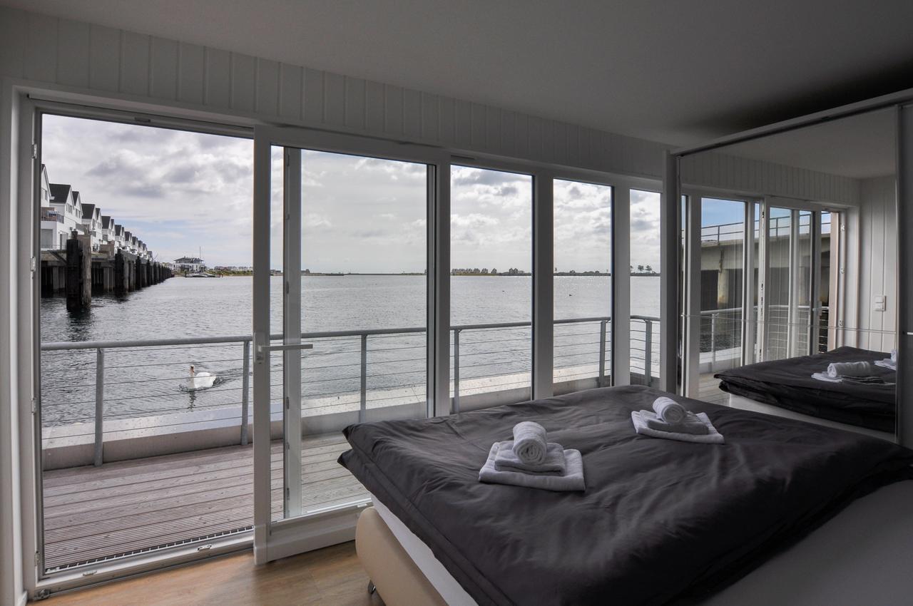 Villa Schwimmendes Haus Hausboot à Olpenitz Extérieur photo
