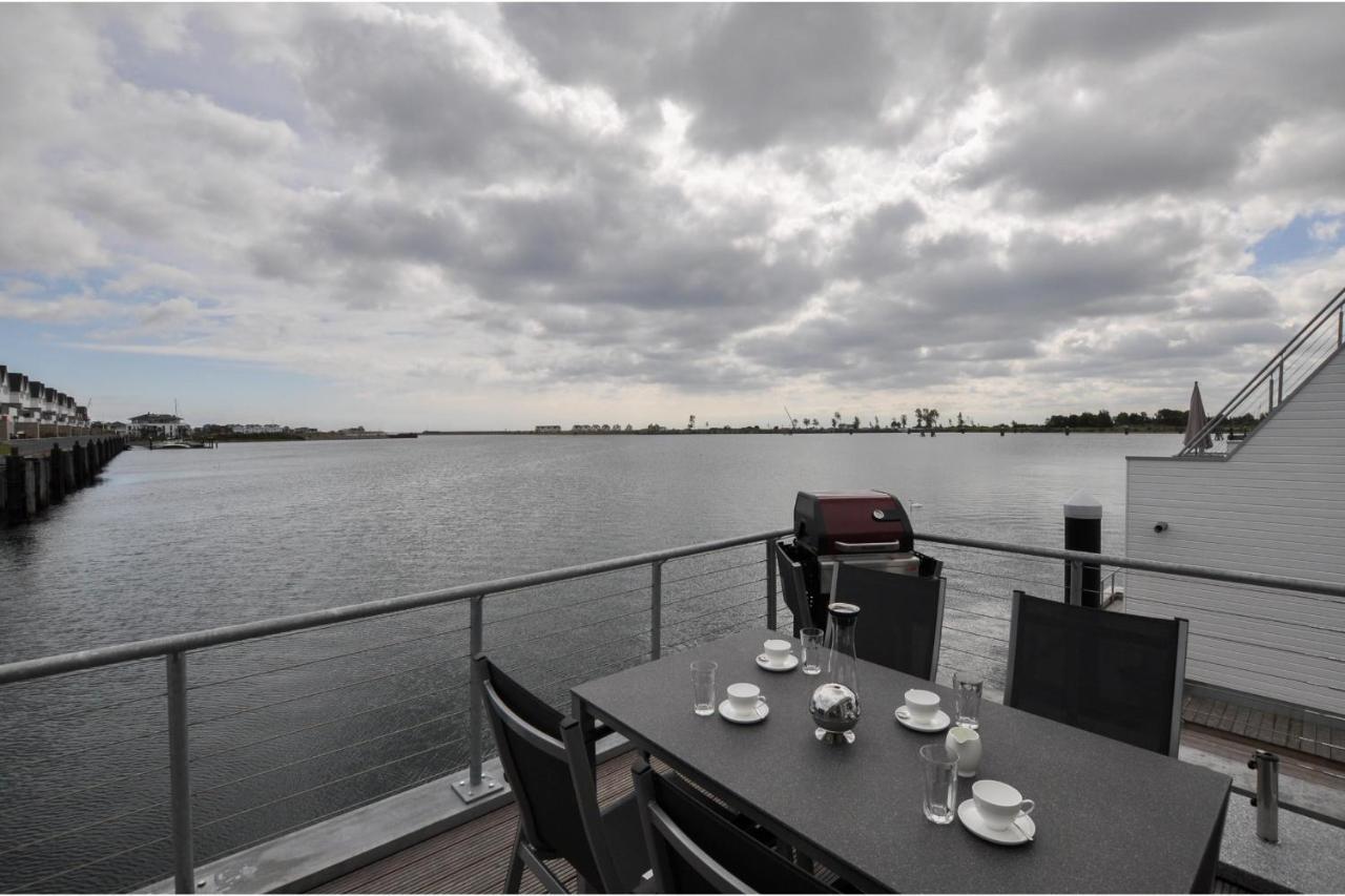Villa Schwimmendes Haus Hausboot à Olpenitz Extérieur photo